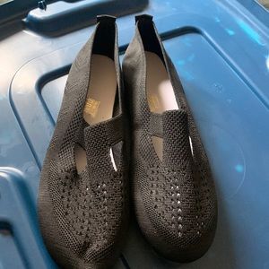 Women’s SlipOns